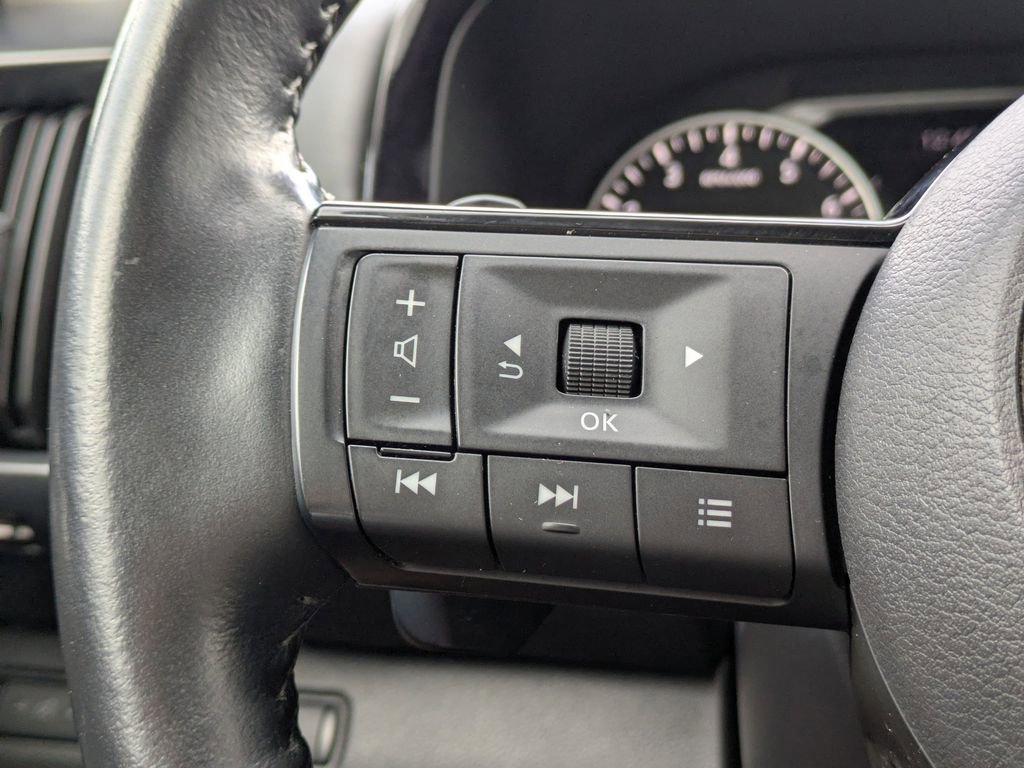 Used 2023 Nissan Pathfinder SL image 27