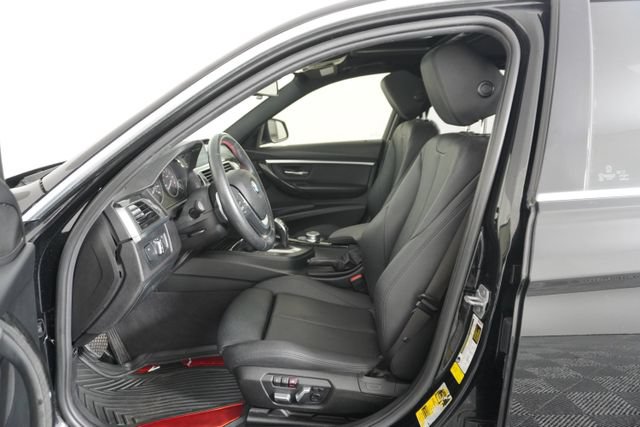 Used 2018 BMW 330i Sedan RWD image 19
