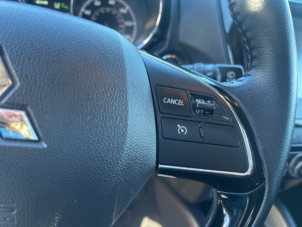 Used 2025 Mitsubishi Outlander Sport AWD image 17
