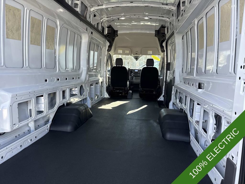Used 2022 Ford Transit 350 148 High Roof Extended DRW RWD image 7