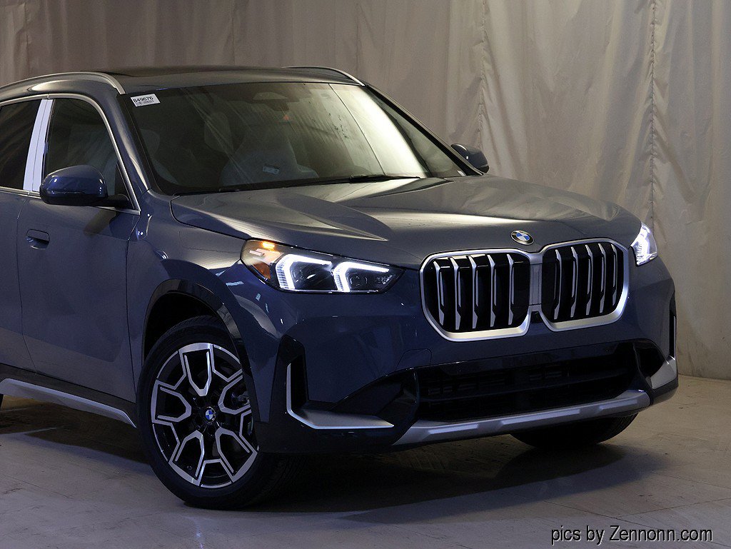 New 2026 BMW X1 xDrive28i w/ Technology Package AWD/4WD image 2