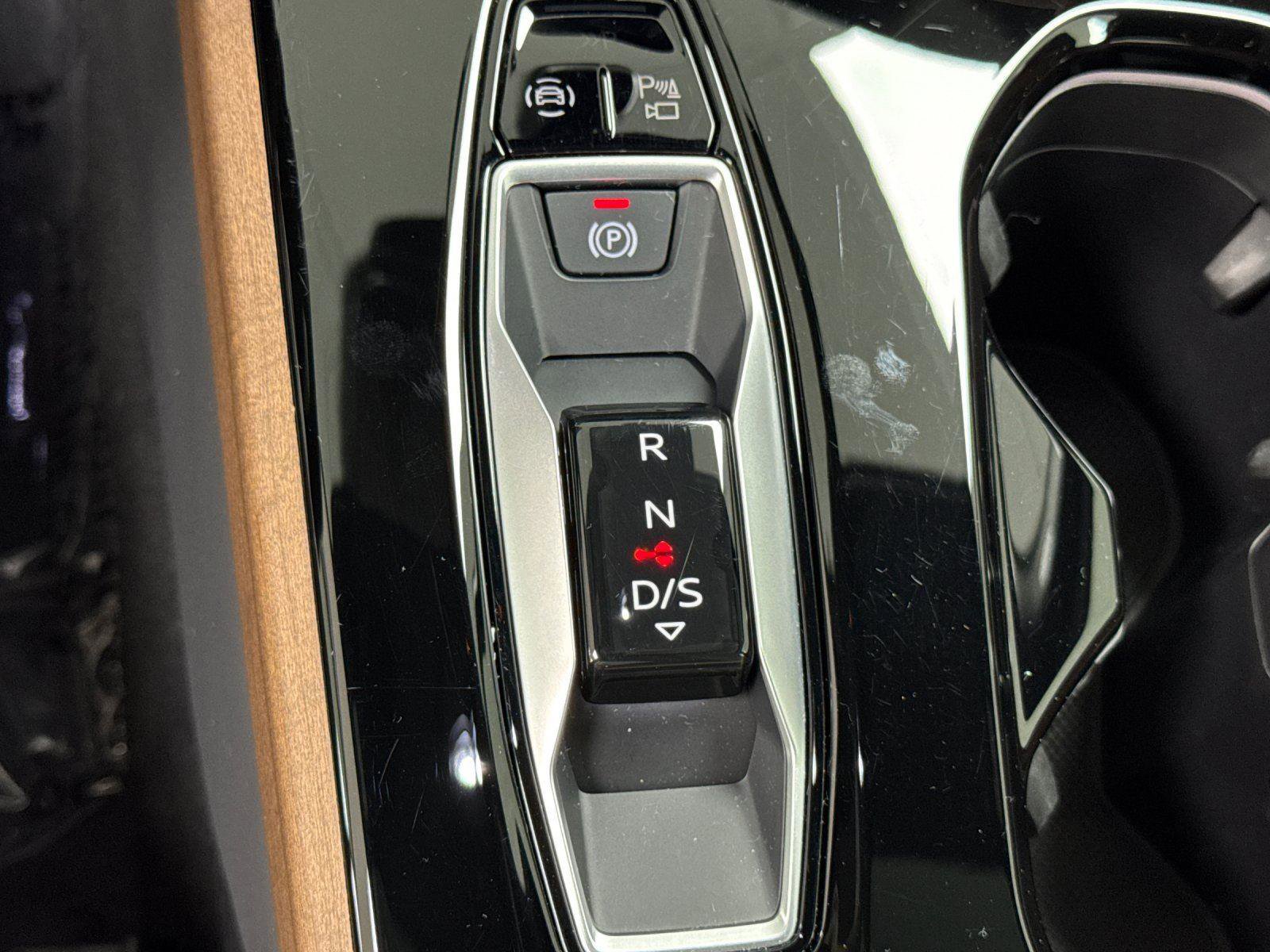 Used 2025 Audi A5 2.0T Premium Plus w/ Premium Plus AWD/4WD image 21