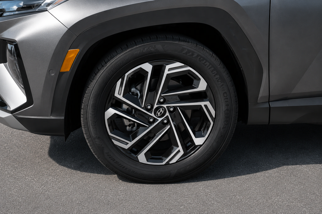 New 2026 Hyundai Tucson Limited FWD image 12