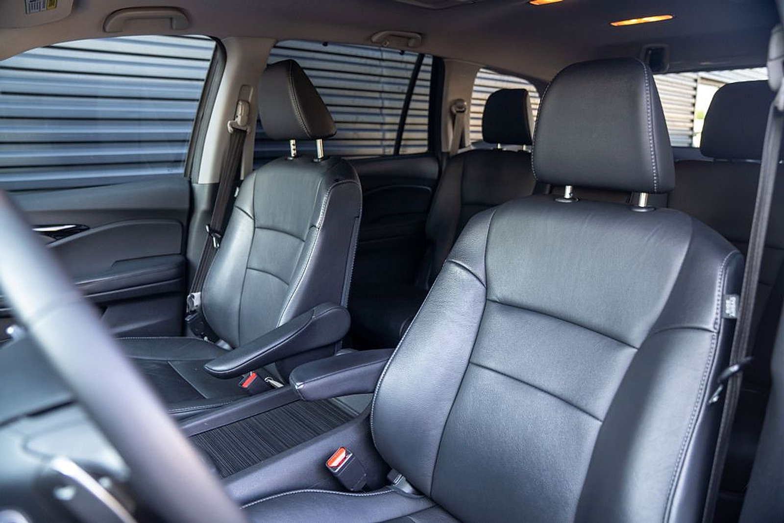 Used 2016 Honda Pilot Touring image 5