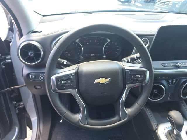 Used 2024 Chevrolet Blazer LT w/ Convenience Package AWD/4WD image 18