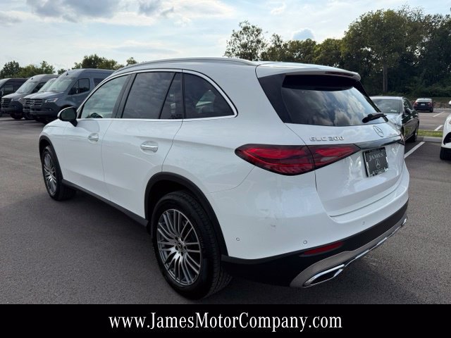 Certified 2025 Mercedes-Benz GLC 300 4MATIC image 11