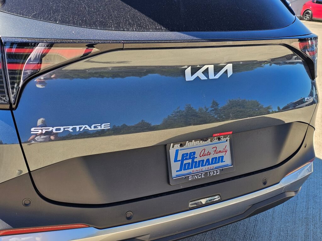 New 2026 Kia Sportage EX AWD/4WD image 22
