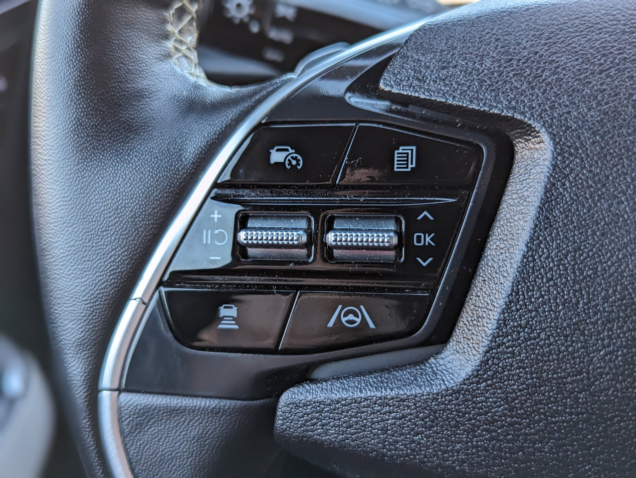 Used 2022 Kia EV6 GT-Line w/ GT-Line Suede Seat Package image 29