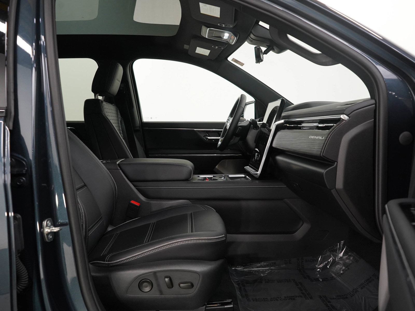 Used 2025 GMC Sierra EV Denali image 9