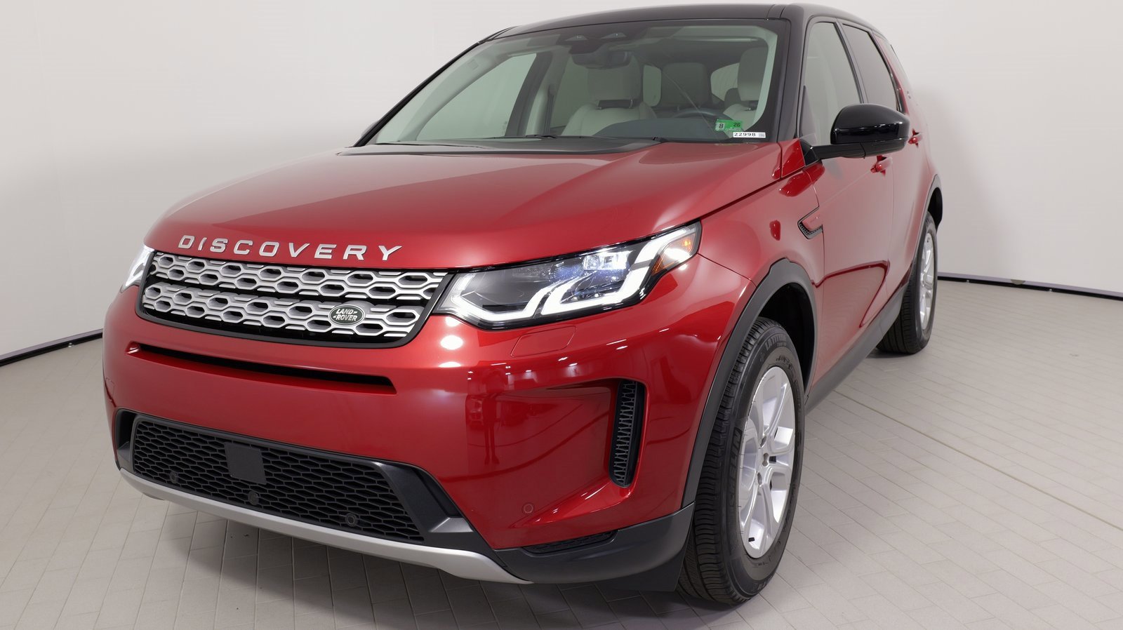 Used 2023 Land Rover Discovery Sport S image 5