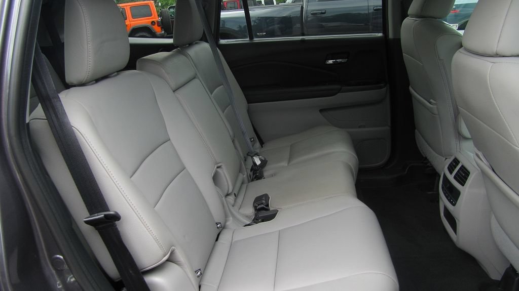 Used 2021 Honda Pilot EX-L image 9