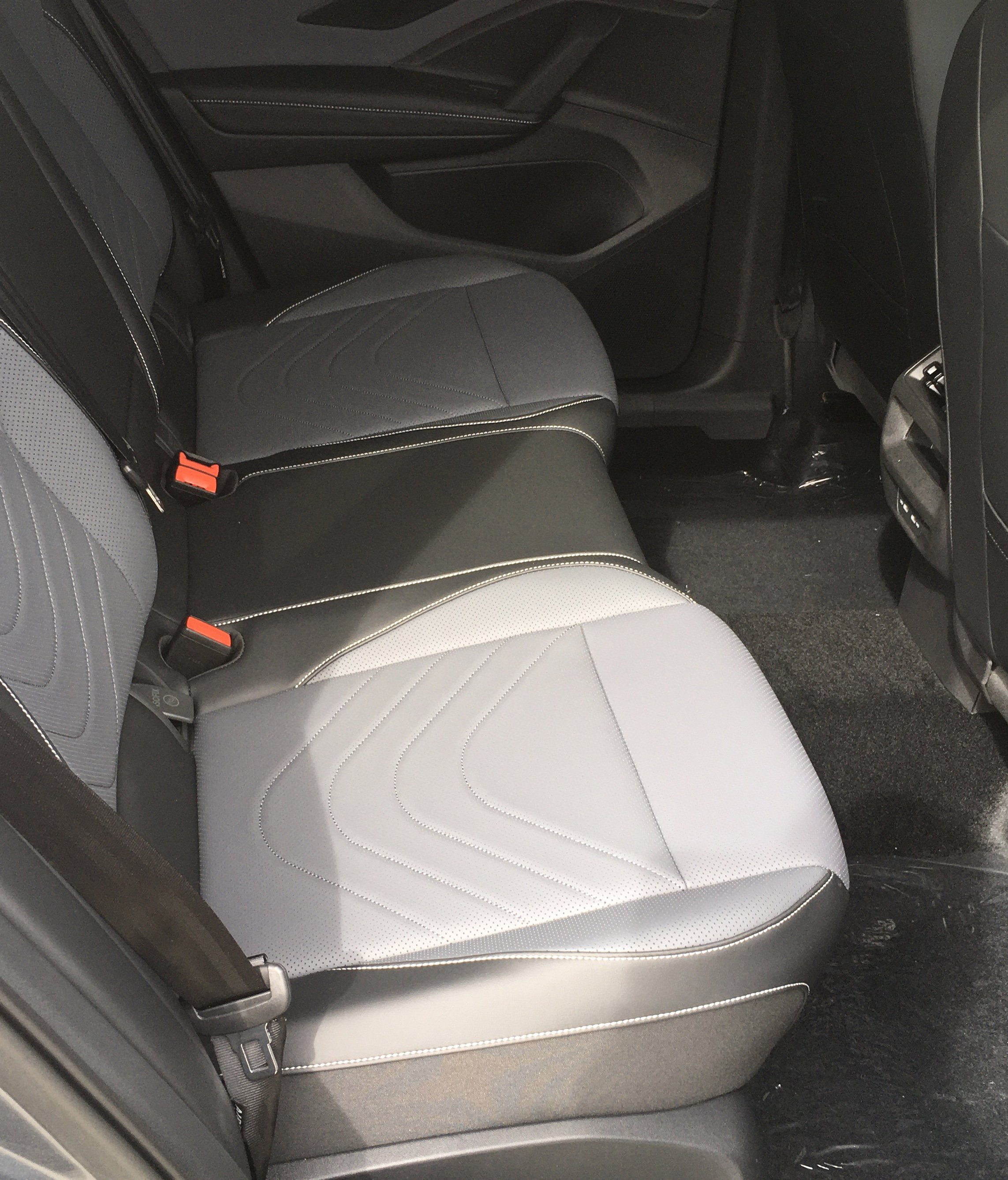 New 2026 Volkswagen Tiguan SE AWD/4WD image 7
