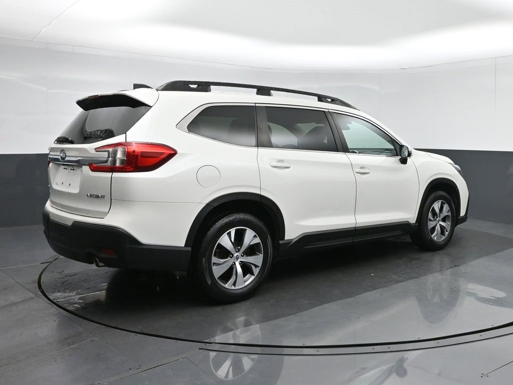 Used 2023 Subaru Ascent Premium w/ Convenience Package image 7