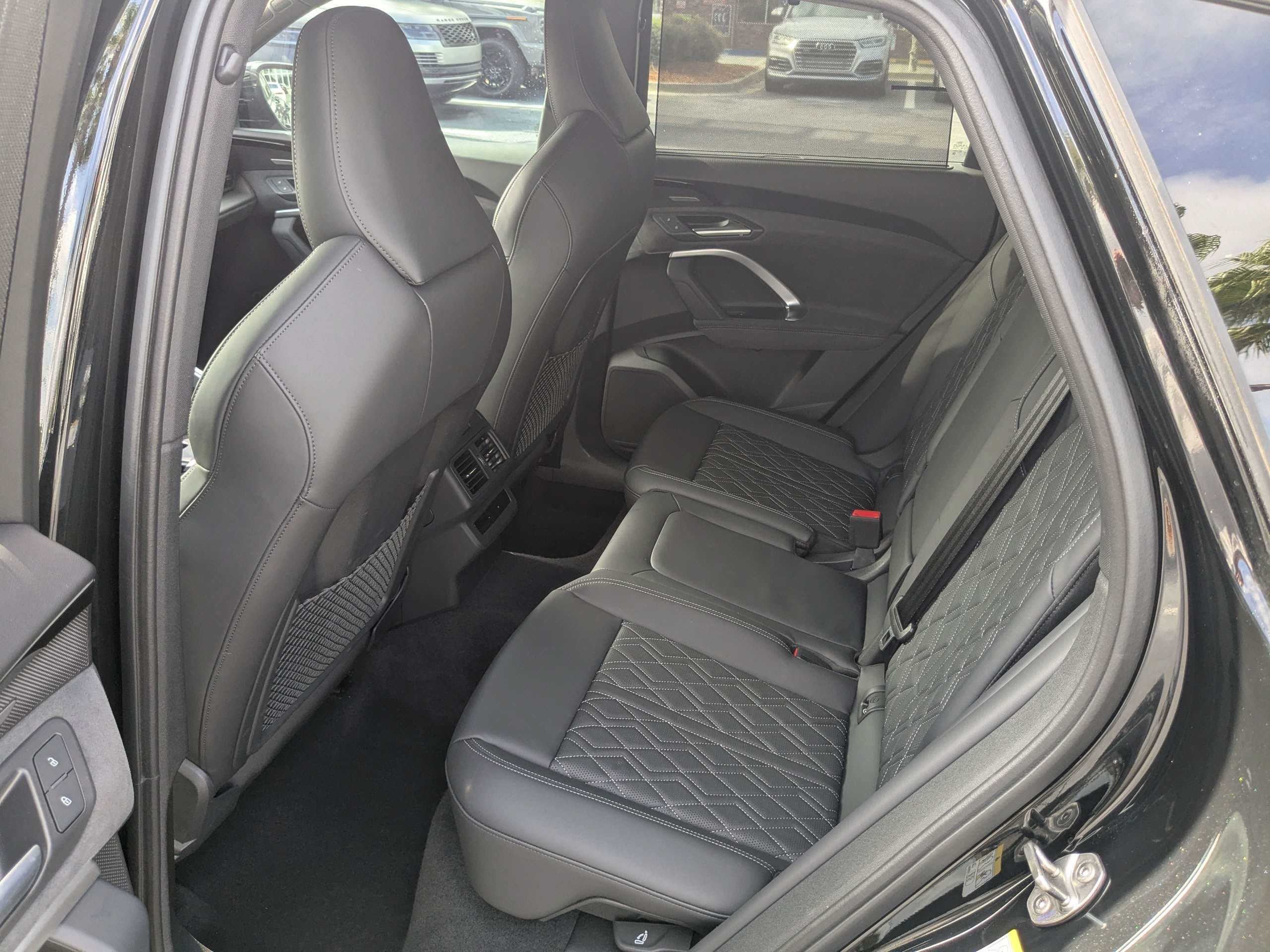 Certified 2025 Audi SQ5 Premium Plus w/ Premium Plus Package AWD/4WD image 16