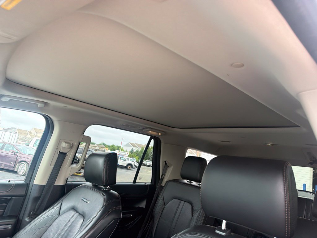 Used 2020 Ford Expedition Platinum AWD/4WD image 25