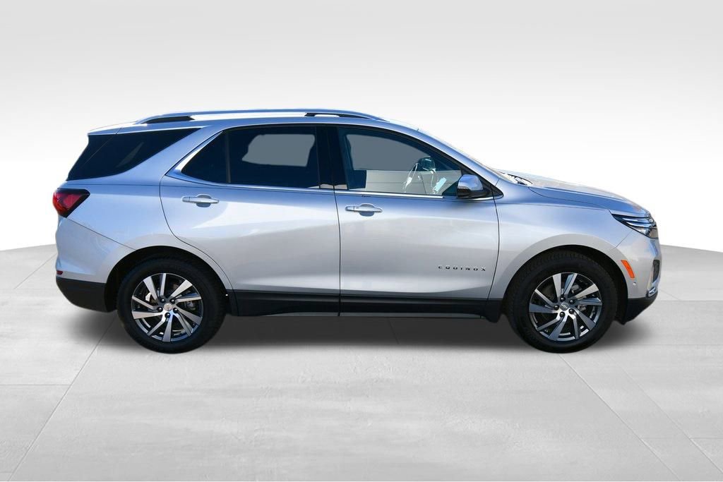 Used 2022 Chevrolet Equinox Premier FWD image 9