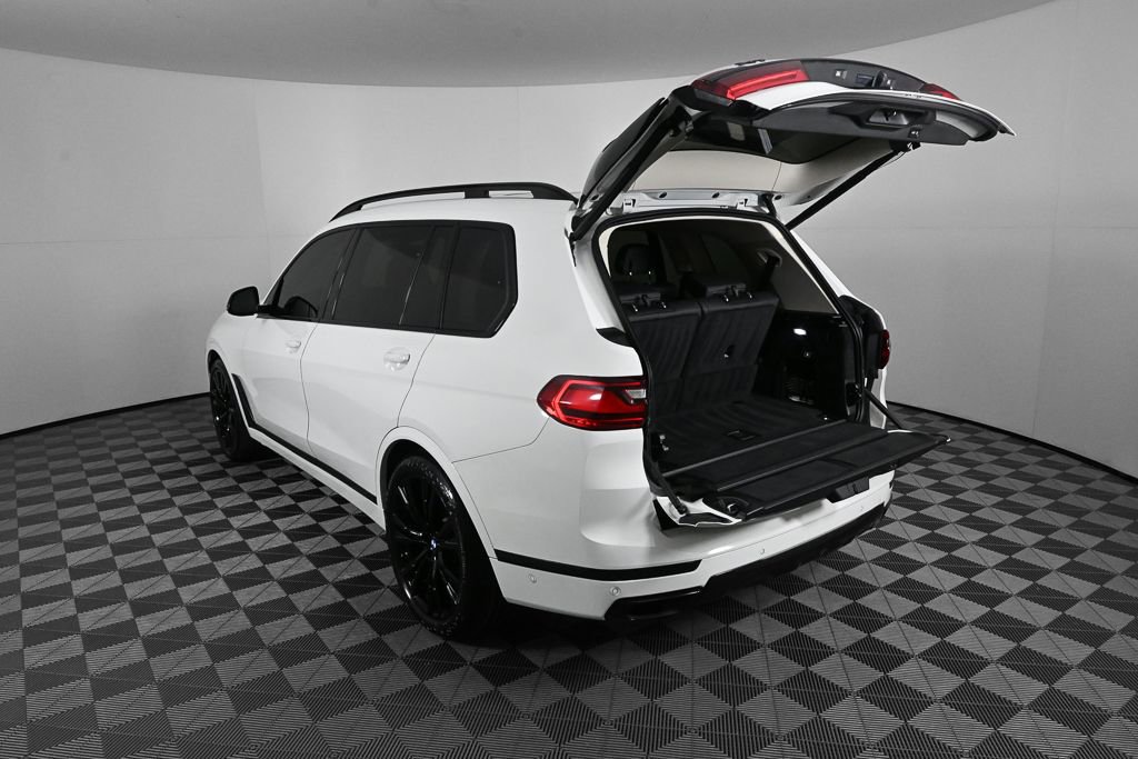 Used 2022 BMW X7 xDrive40i w/ Premium Package image 31