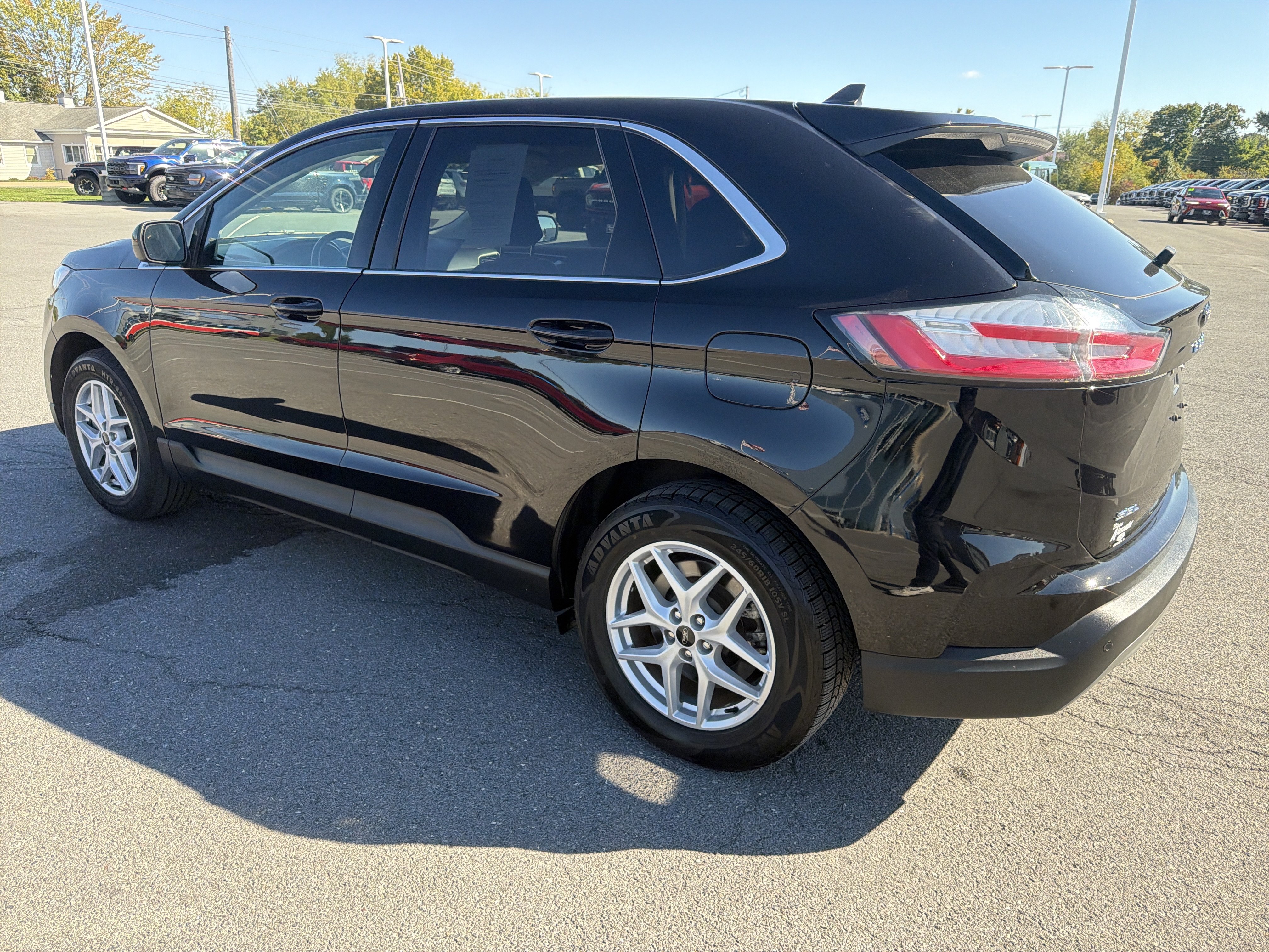 Used 2024 Ford Edge SEL AWD/4WD image 6