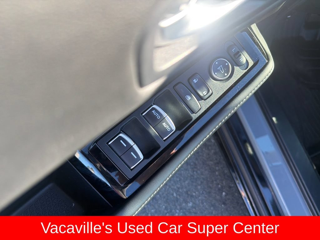 Used 2025 Honda Accord Touring image 11