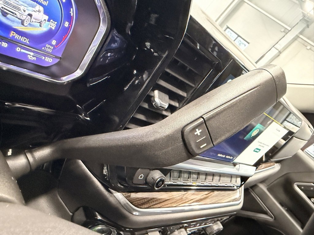 Used 2025 Chevrolet Silverado 2500 LT image 41