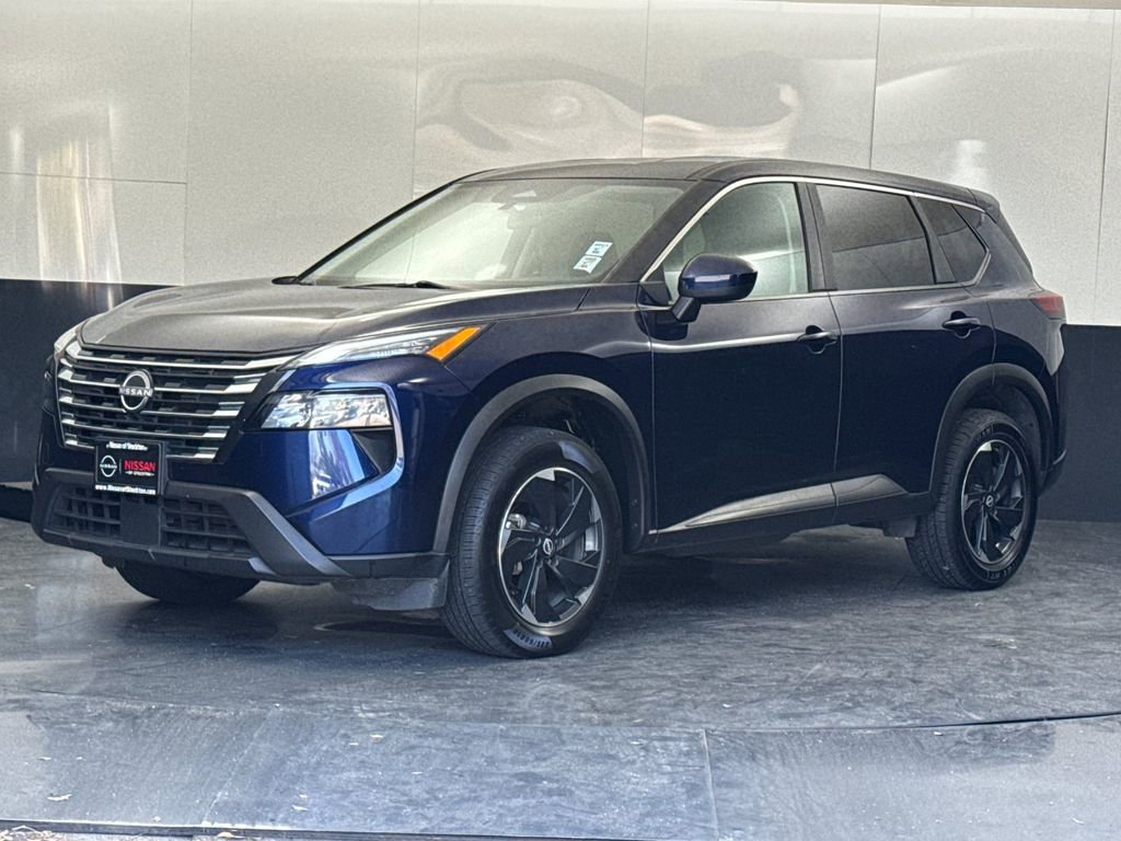 Used 2024 Nissan Rogue SV image 7