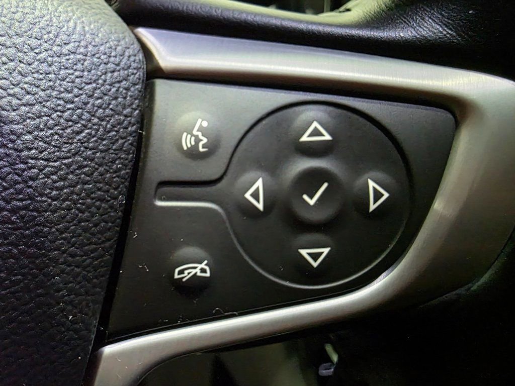 Used 2021 GMC Terrain SLE FWD image 6