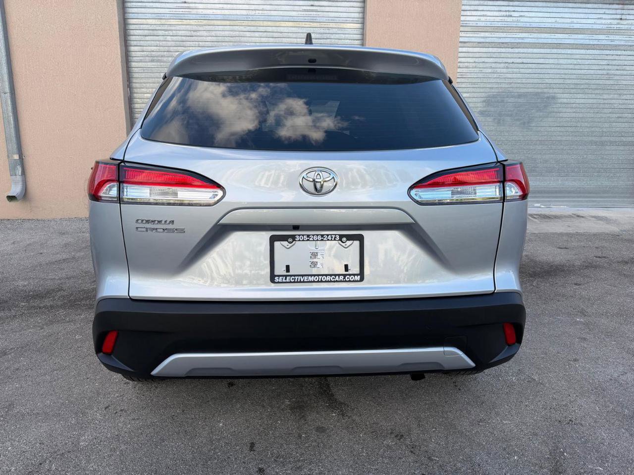 Used 2025 Toyota Corolla Cross L FWD image 7