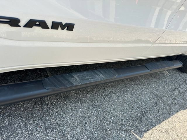 Used 2022 RAM 1500 4x4 Crew Cab image 22