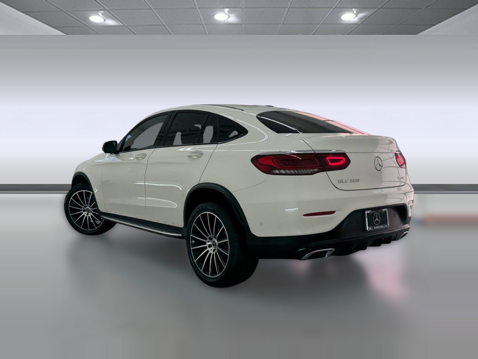 Used 2021 Mercedes-Benz GLC 300 4MATIC Coupe image 3