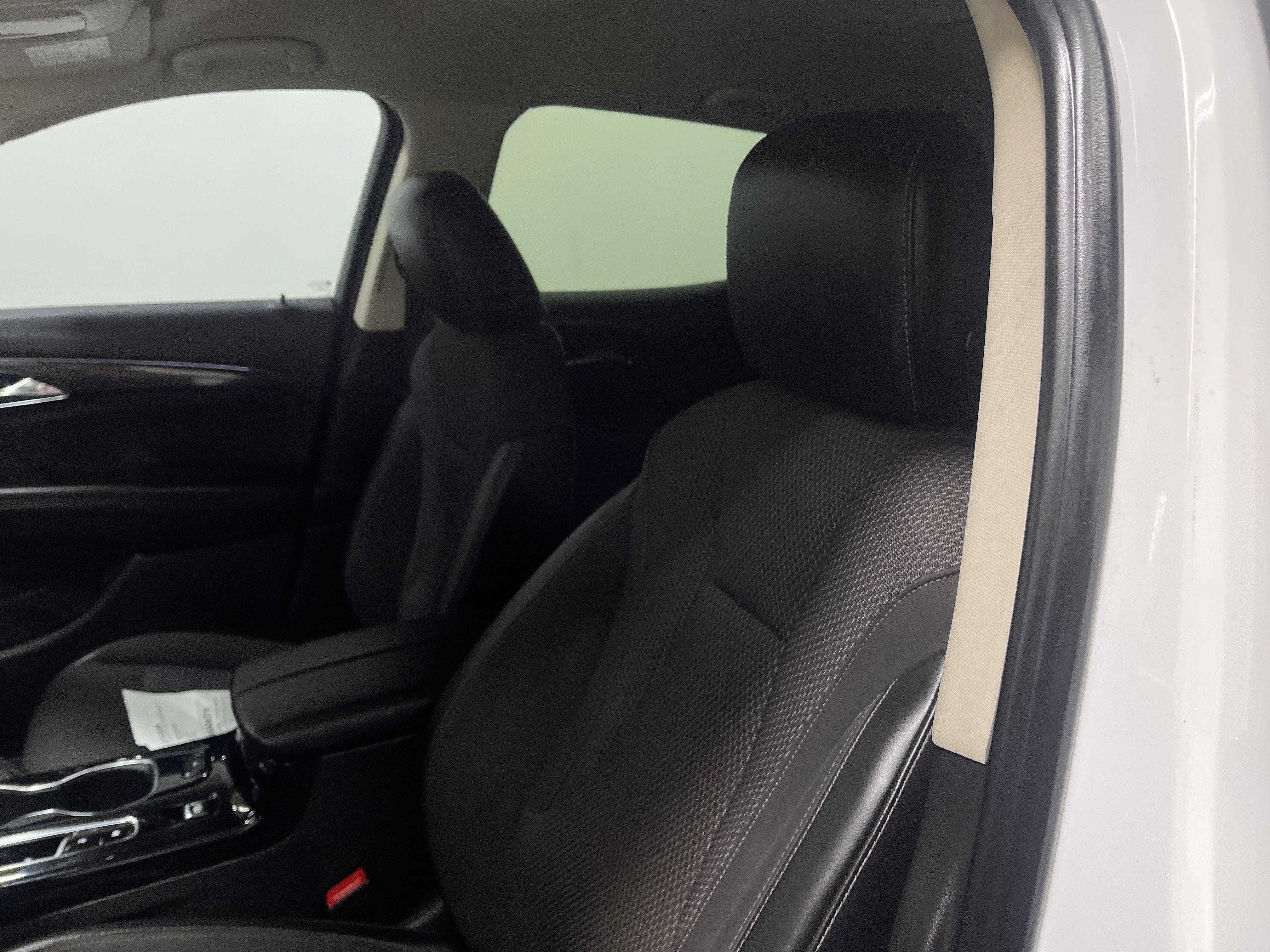 Used 2023 Buick Envision Preferred image 11