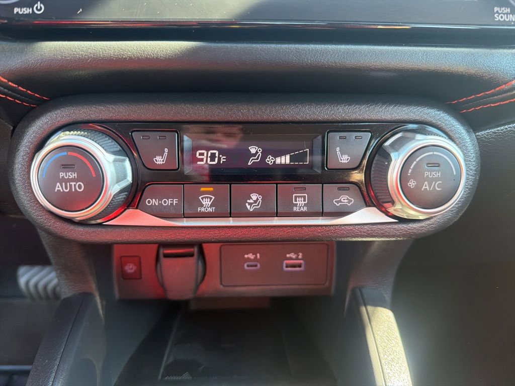 Used 2024 Nissan Versa SR w/ Trunk Package image 36