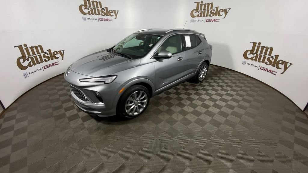 Used 2024 Buick Encore GX Avenir w/ Avenir Convenience Package AWD/4WD image 4