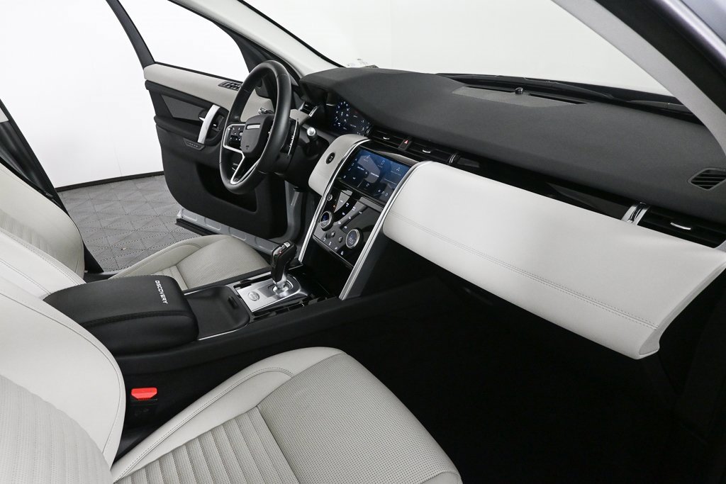 Used 2021 Land Rover Discovery Sport SE image 22