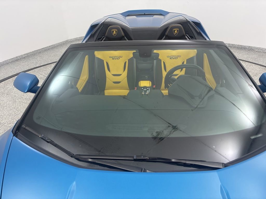 Used 2020 Lamborghini Huracan EVO image 29