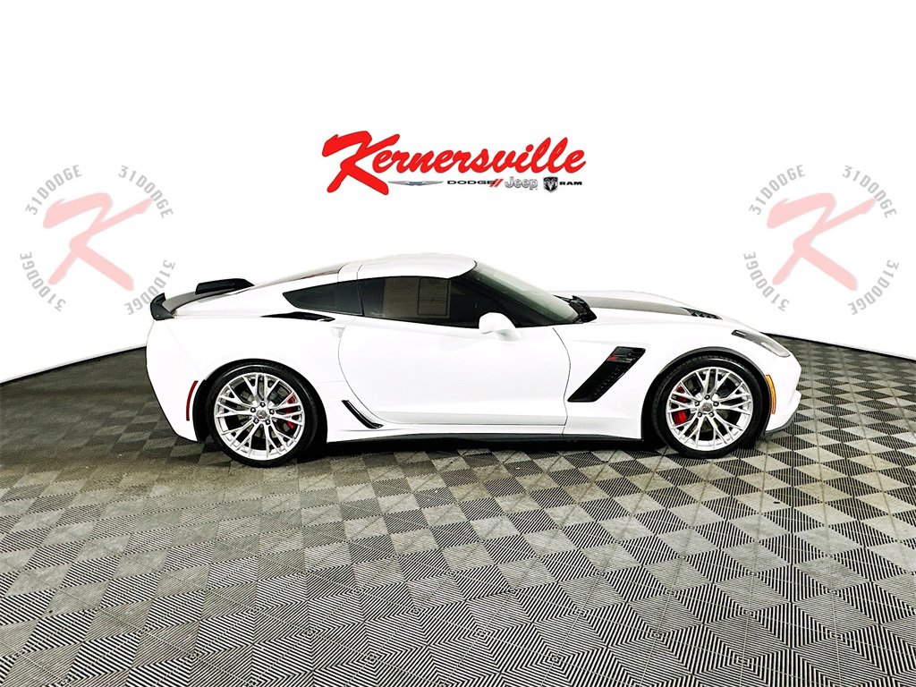 Used 2015 Chevrolet Corvette Z06 image 8