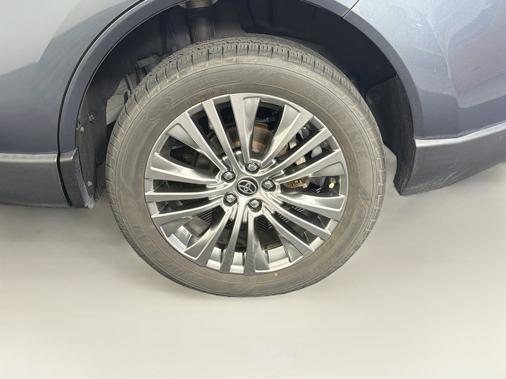 Used 2021 Toyota Venza Limited AWD/4WD image 11