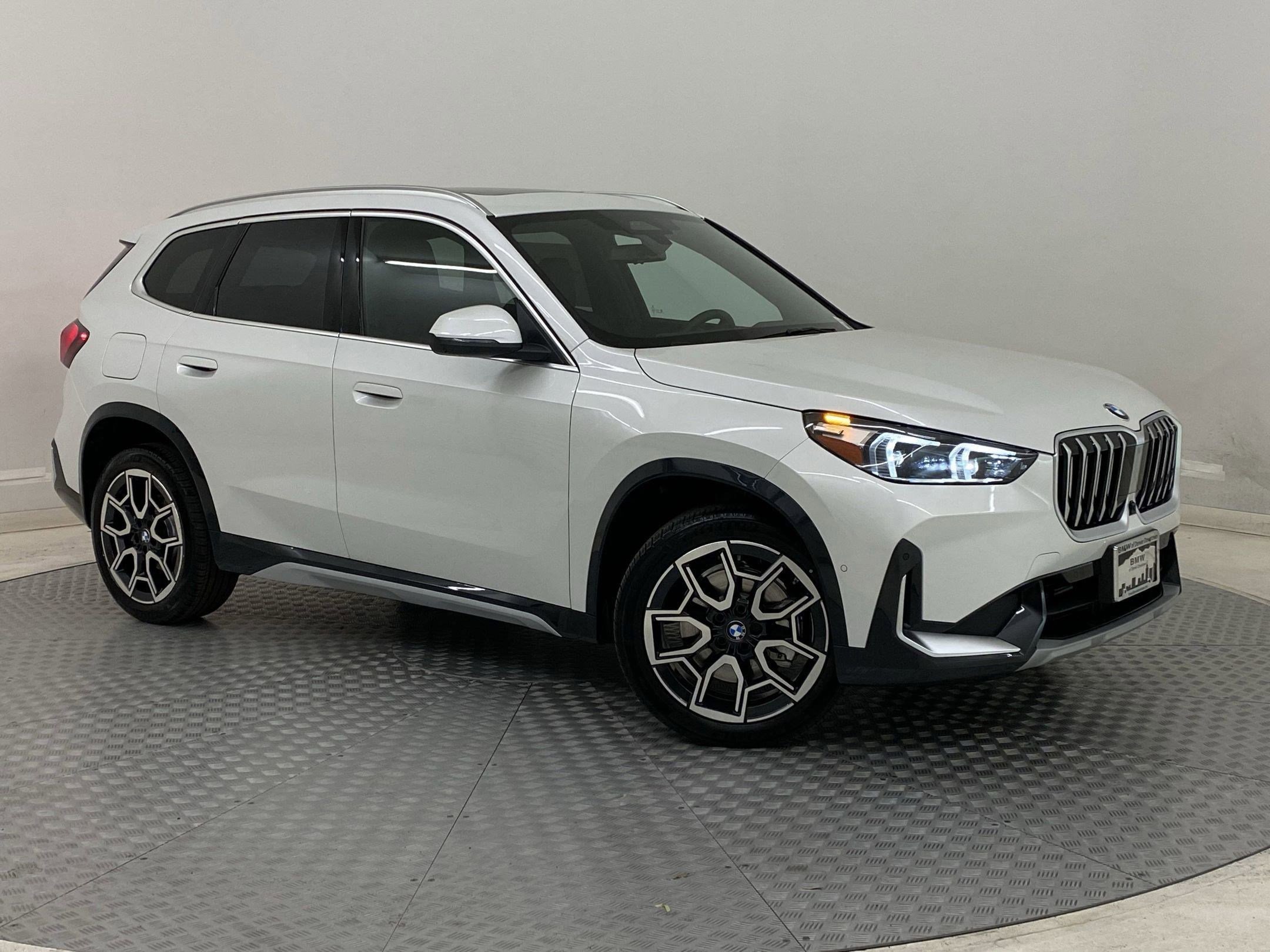 Used 2025 BMW X1 xDrive28i w/ Technology Package image 32