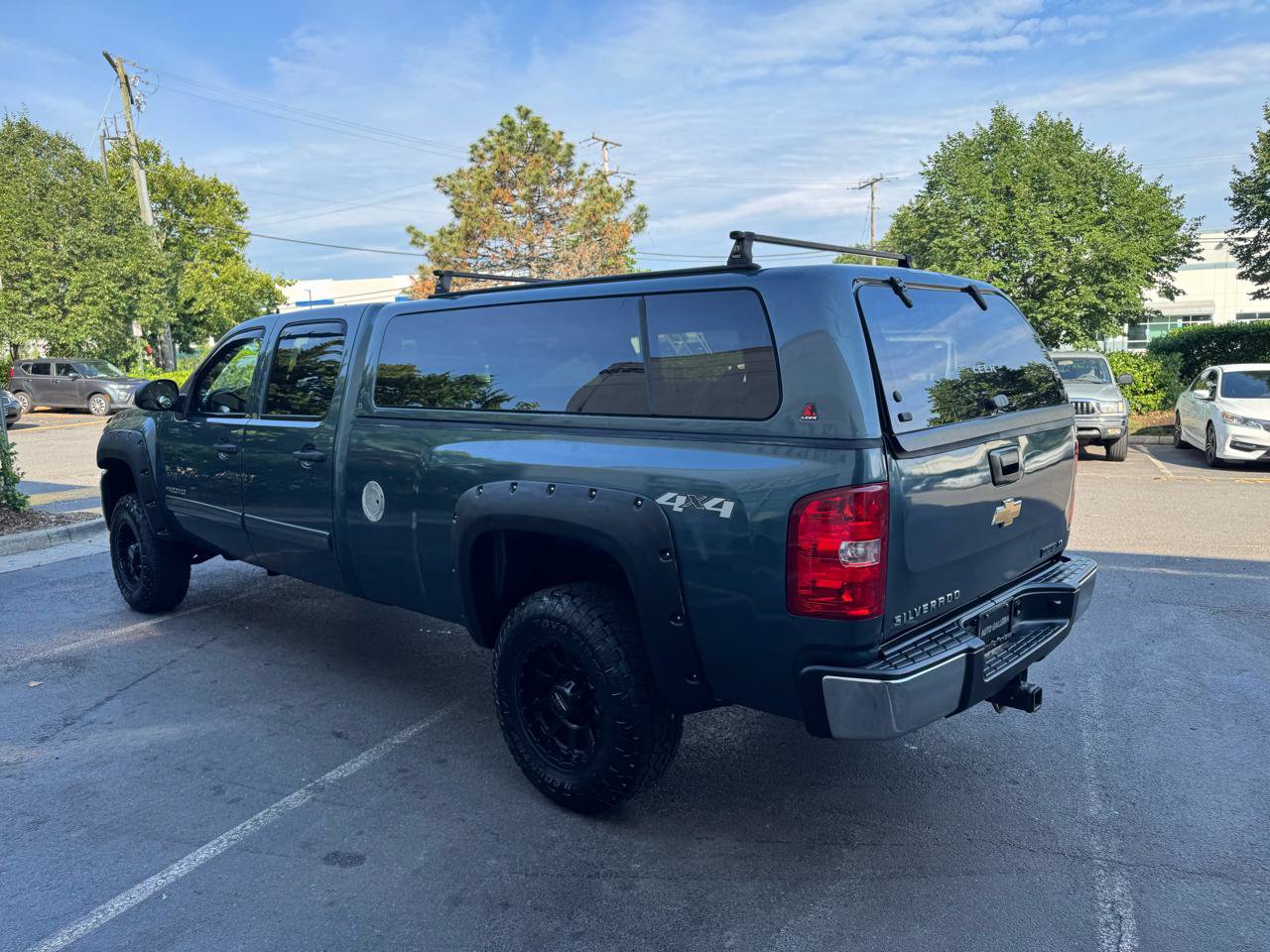 Used 2010 Chevrolet Silverado 2500 LT AWD/4WD image 21