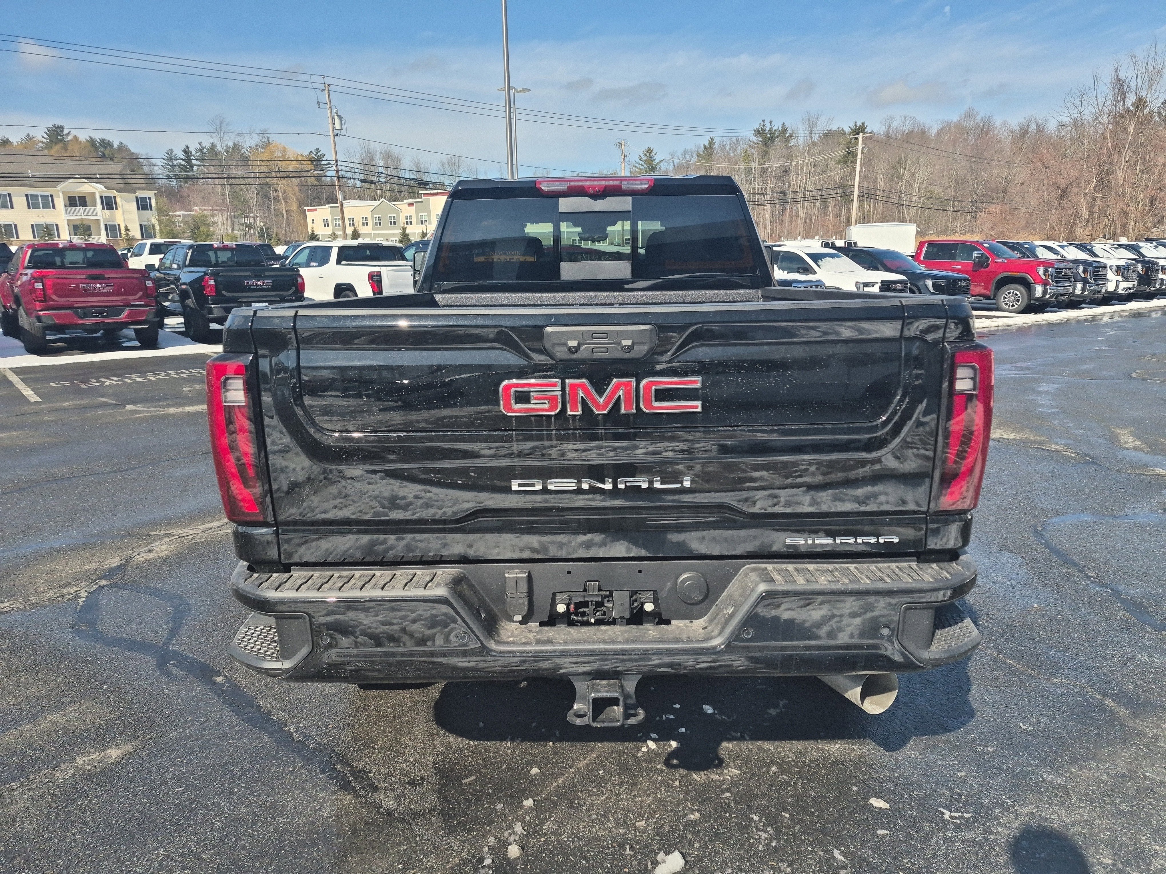 New 2026 GMC Sierra 2500 Denali w/ Denali Reserve Package AWD/4WD image 4