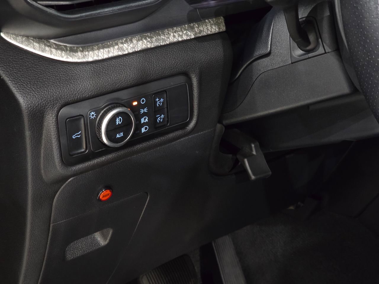 Used 2024 Ford Explorer Timberline w/ Timberline Technology Package image 18