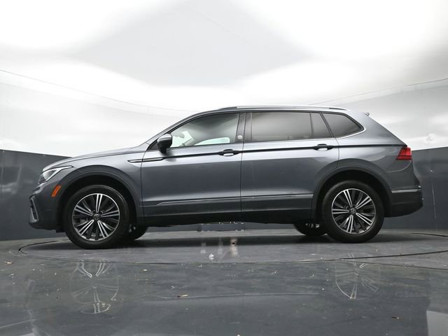 Used 2024 Volkswagen Tiguan Wolfsburg Edition image 42