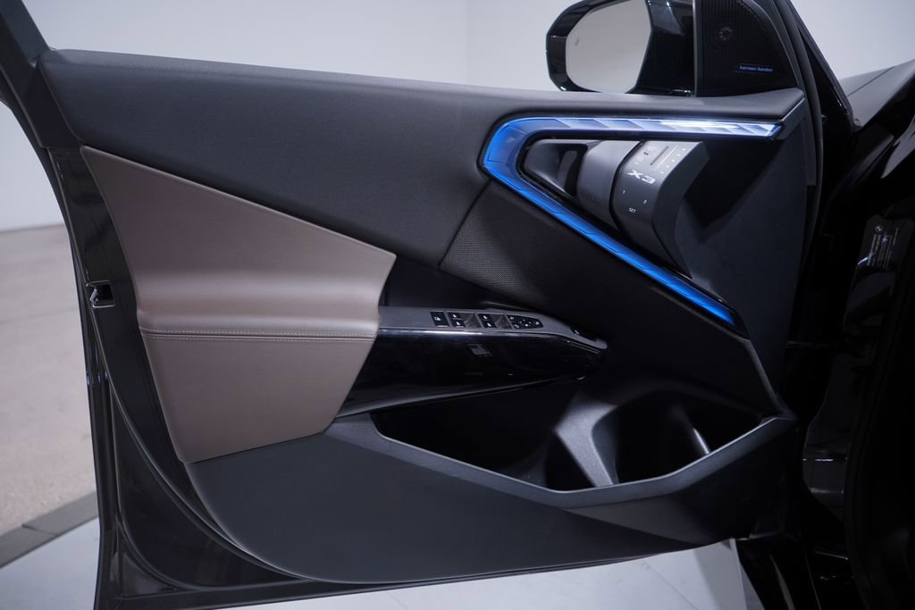 Used 2025 BMW X3 M50 image 15