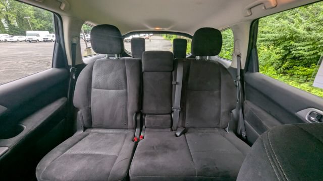 Used 2014 Nissan Pathfinder S AWD/4WD image 23