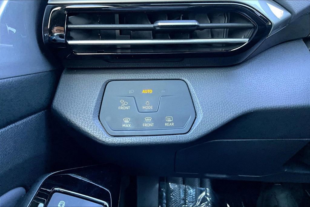 Used 2023 Volkswagen ID.4 Pro S image 16