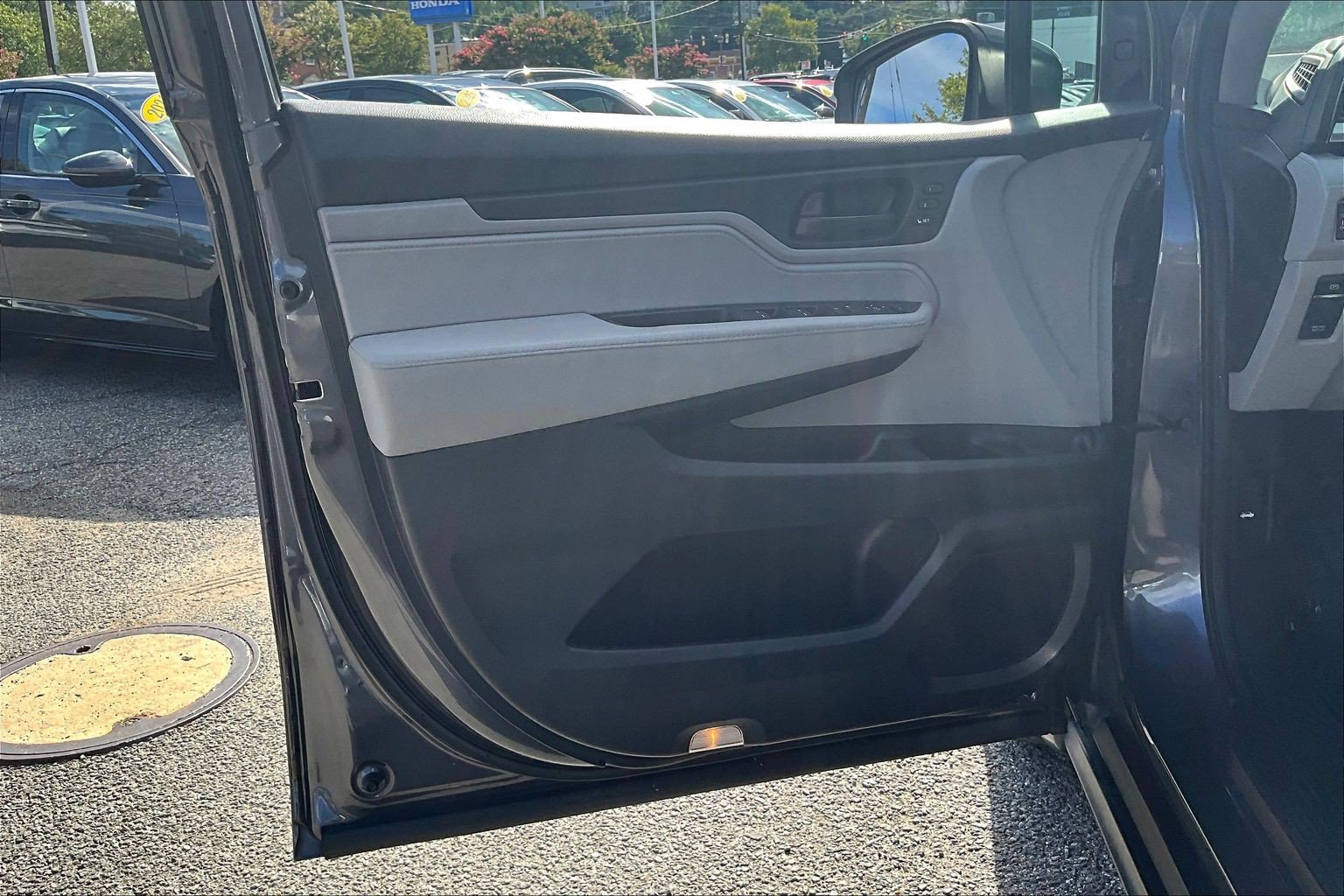 Used 2018 Honda Odyssey EX-L image 18