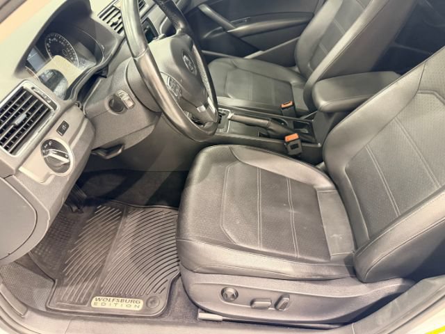 Used 2014 Volkswagen Passat 1.8T Wolfsburg Edition FWD image 22