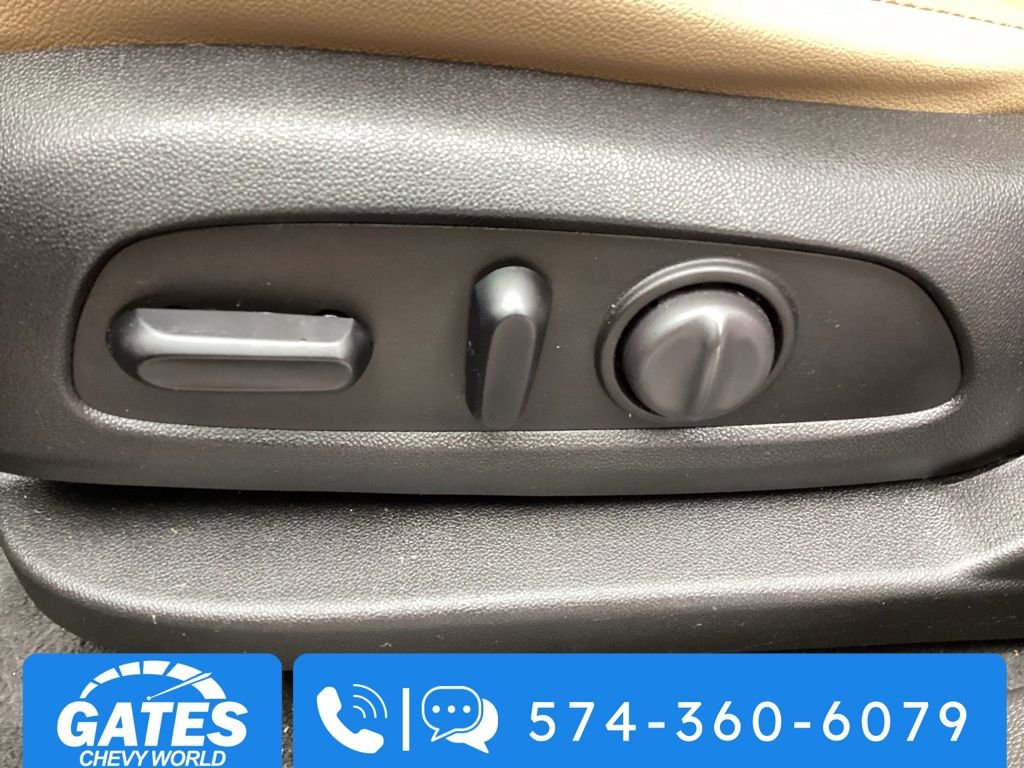 Used 2020 Chevrolet Blazer Premier w/ Driver Confidence II Package image 16