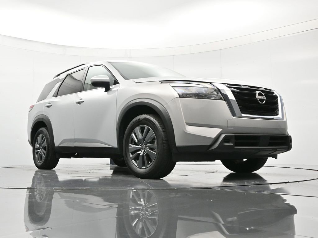Certified 2024 Nissan Pathfinder SV image 39