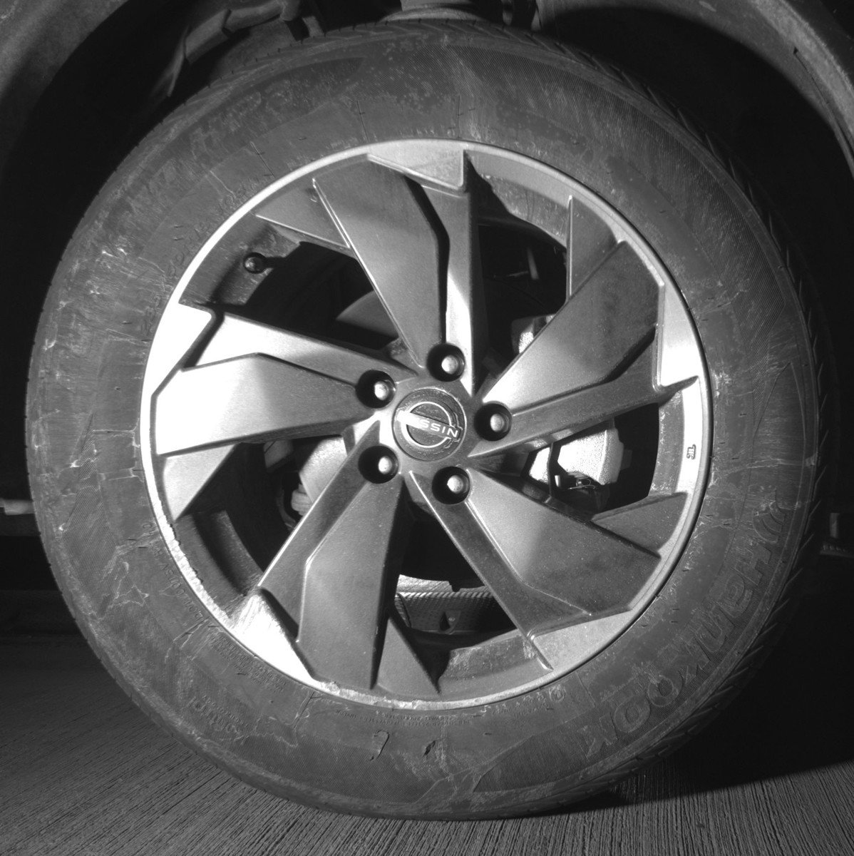 Used 2025 Nissan Rogue SV image 13