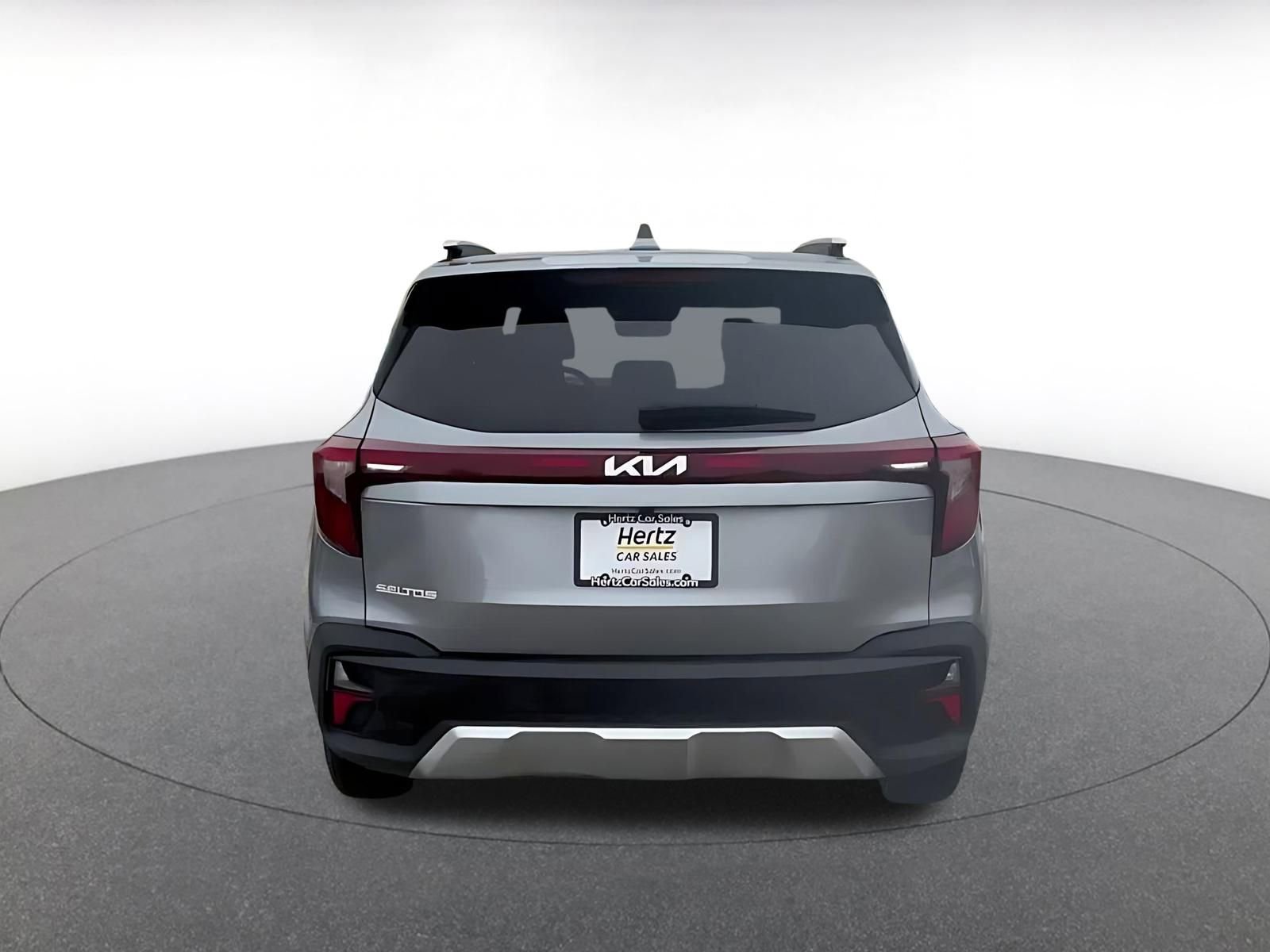 Used 2025 Kia Seltos S image 12